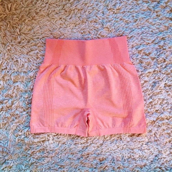 Orange vital seamless shorts set - Picture 3 of 4